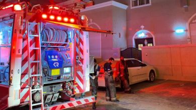 صورة الإطفاء: إنقاذ عائلة مكونة من 7 أشخاص احتجزها حريق منزل في النسيم