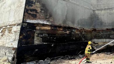صورة الإطفاء: السيطرة على حريق محدود في برج تجاري بالعاصمة
