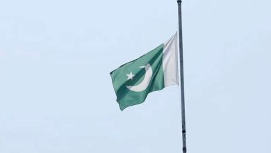 صورة باكستان تعلن الحداد وتنكيس الأعلام على وفاة أمير البلاد الراحل