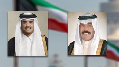 صورة أمير قطر يطمئن على صحة سمو أمير البلاد