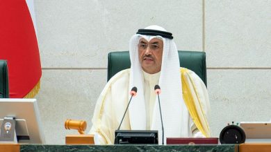 صورة نائب رئيس مجلس الأمة يعزي صاحب السمو بوفاة الأمير الراحل